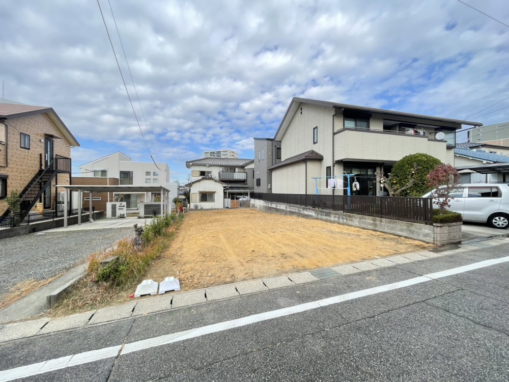 閑静な住宅街の一角！