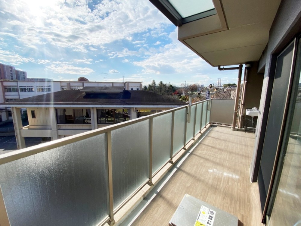 南面バルコニーで日当たり良好！