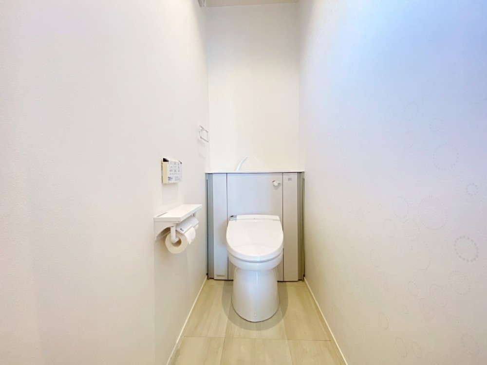 トイレは二箇所ございます。