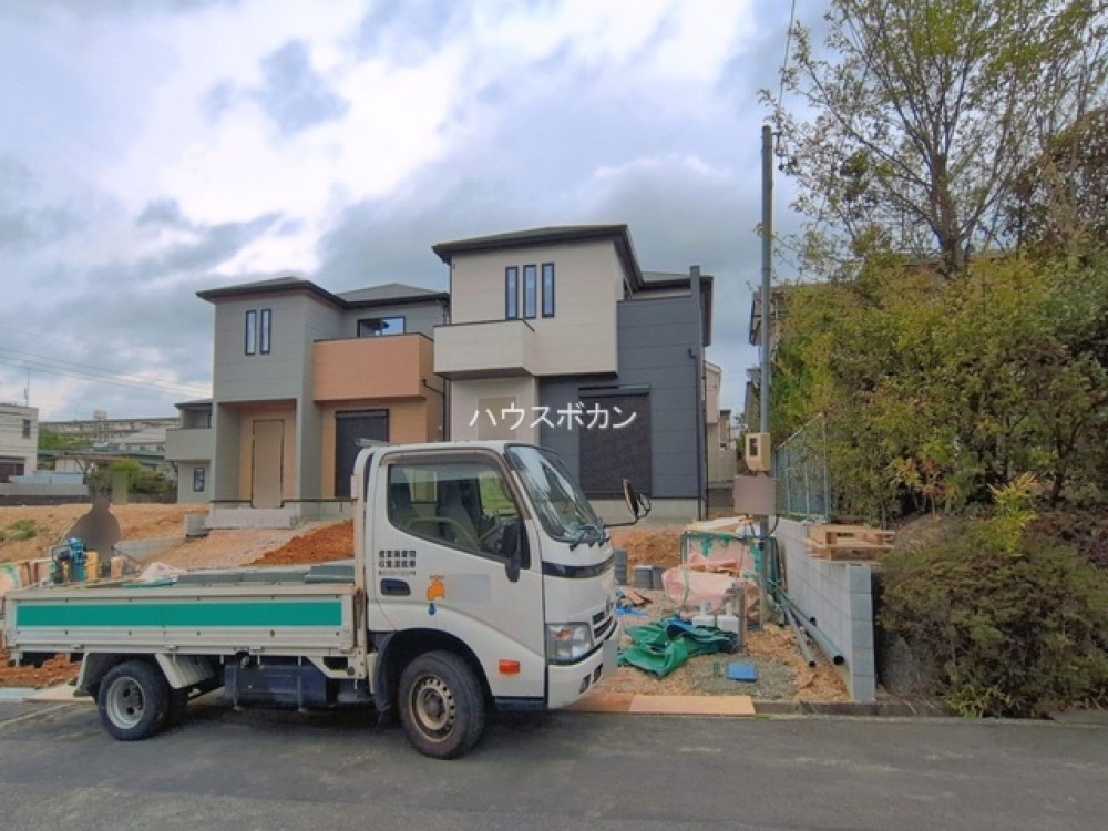 南東道路で陽当たり良好です🌞