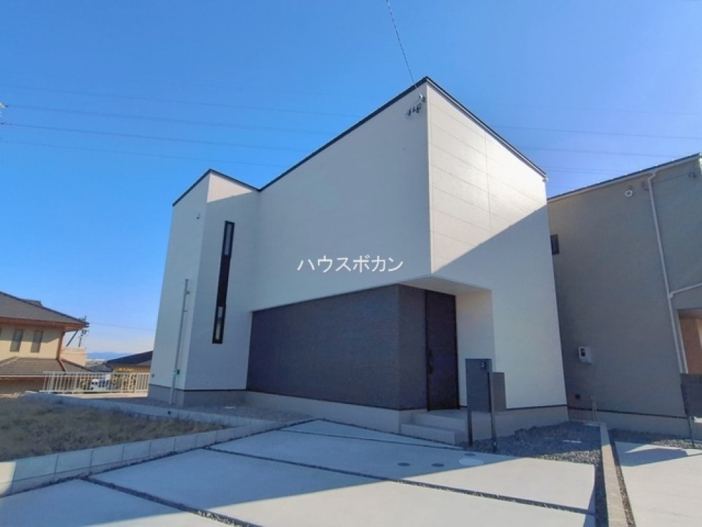 家族との会話を楽しめる対面キッチン♪