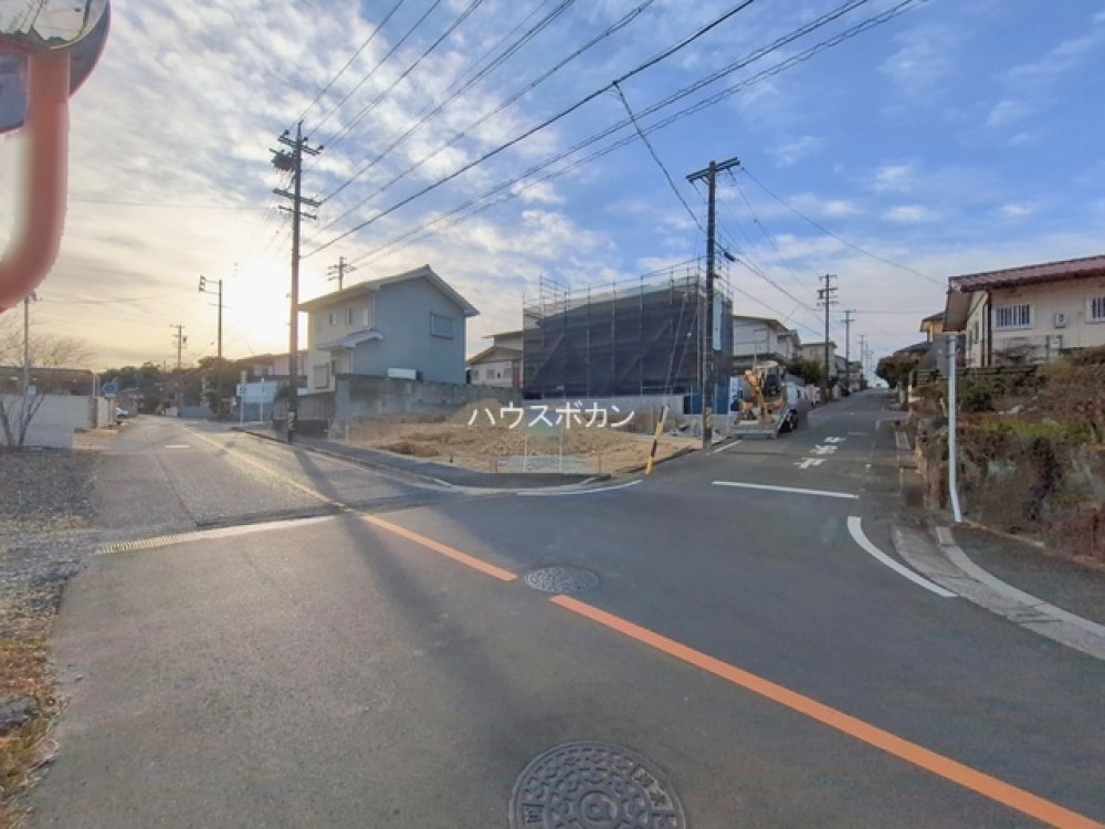 知多市南粕谷三丁目　全1棟　1号棟 画像1