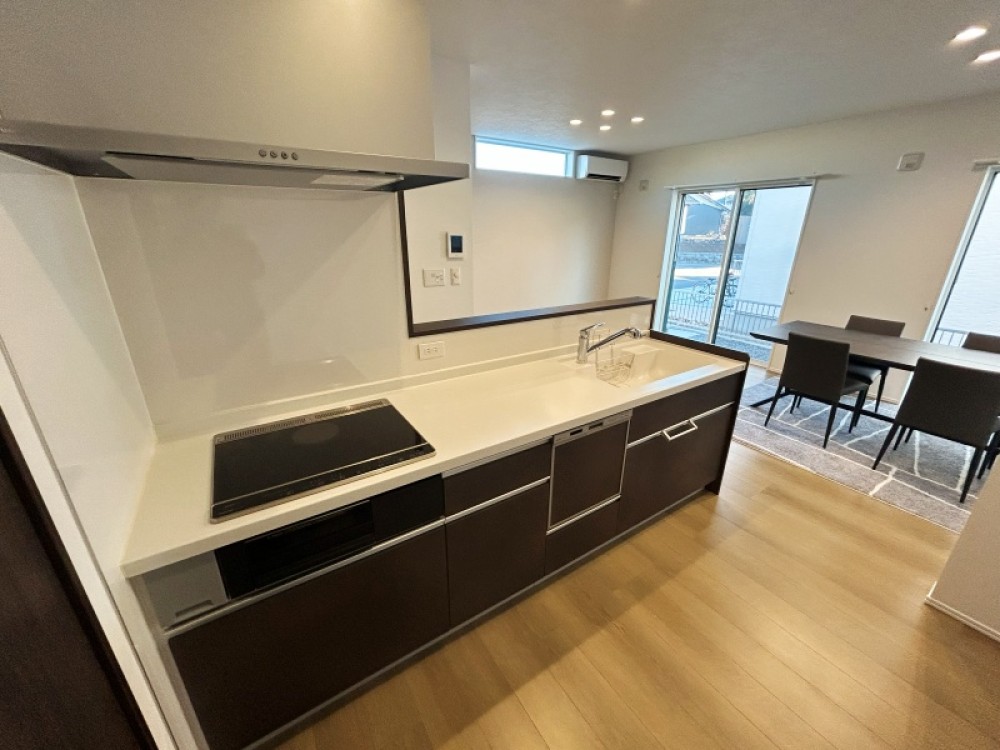 IHクッキングヒーター搭載。