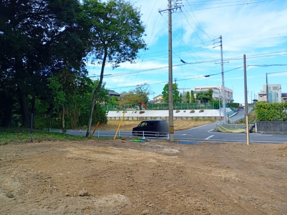 小学校徒歩6分とファミリー世帯に嬉しい住環境◎