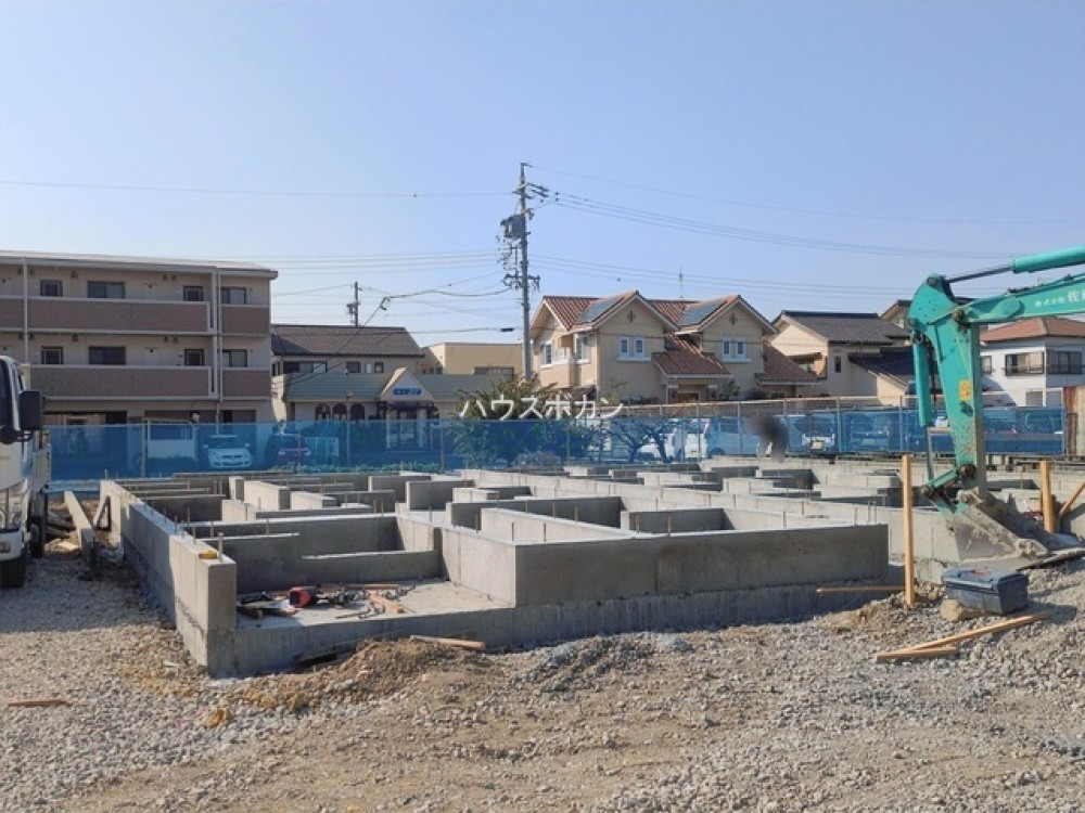 南向きの明るいリビングルームです。