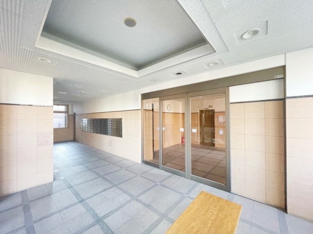 モニター付きインターホンで防犯性にも優れてます◎