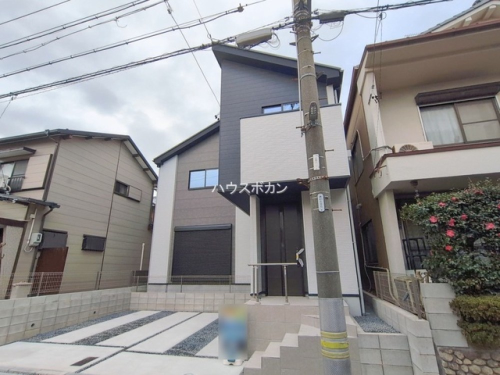 並列駐車2台可能！