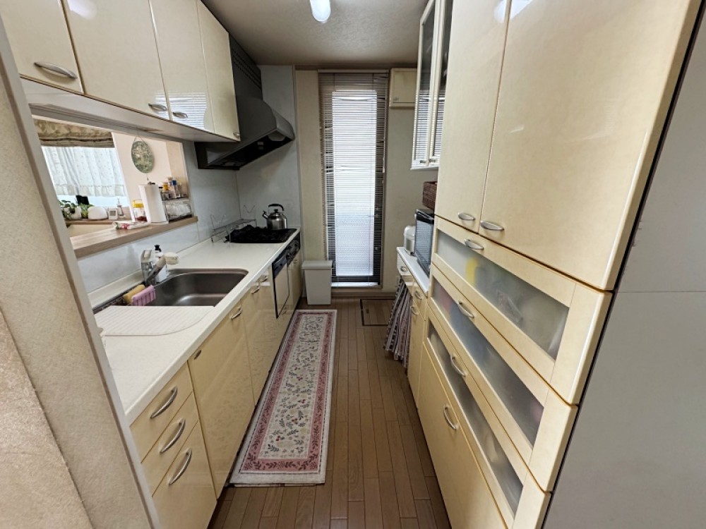 家事の時短に役立つ食器洗乾燥機付き！