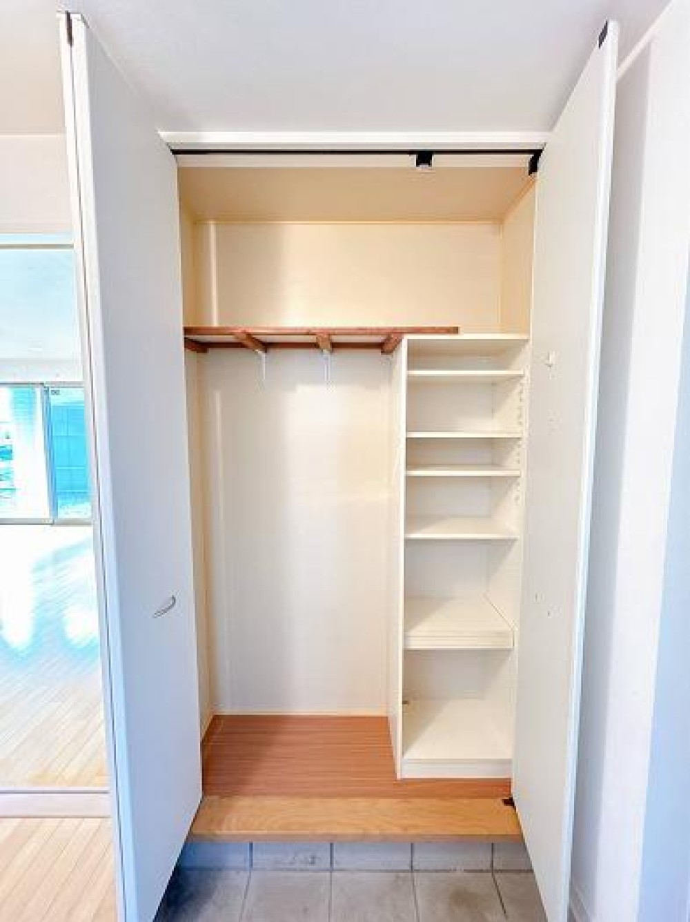 シューズボックス