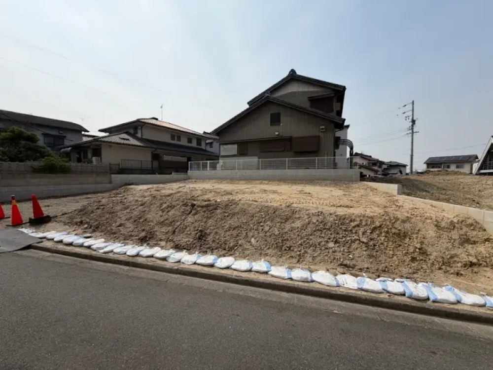 造成済み物件♪建築コストが抑えられます。