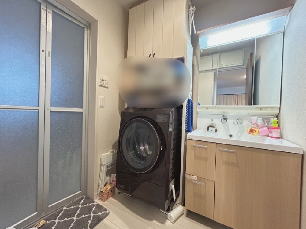 お化粧・収納、幅広く活躍する洗面台！