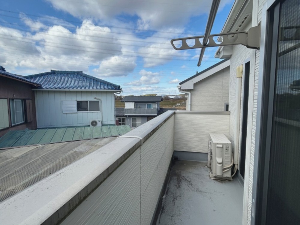 日当たり良好の南面バルコニーです！