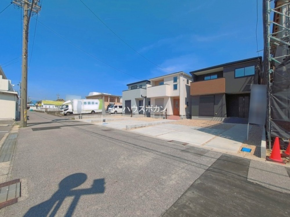 前面道路広々！