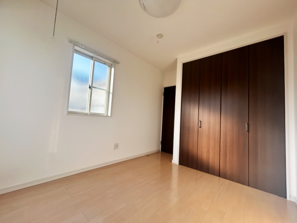 主要採光面が南向き！