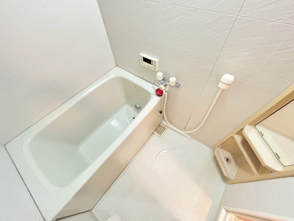 ゆったりと全身浴を楽しめる浴槽！