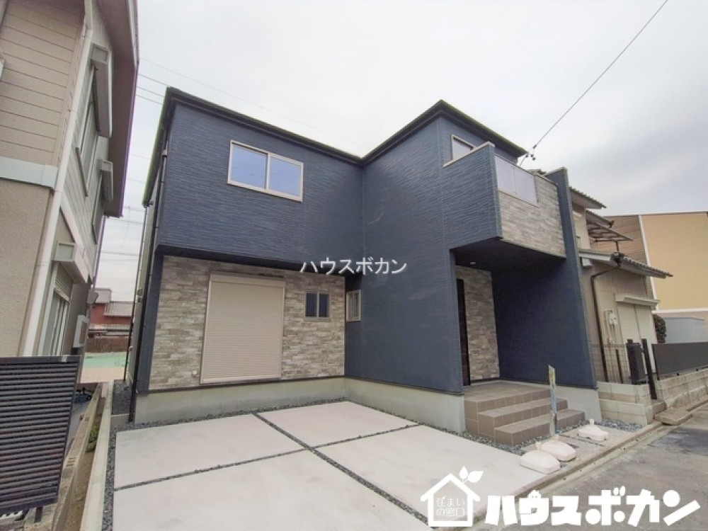 リビングイン階段採用！