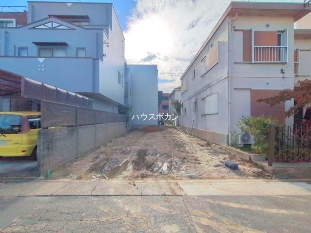 駐車スペース並列２台可能！