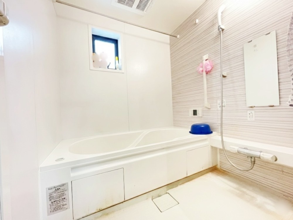 バスルームもきれいな状態です。