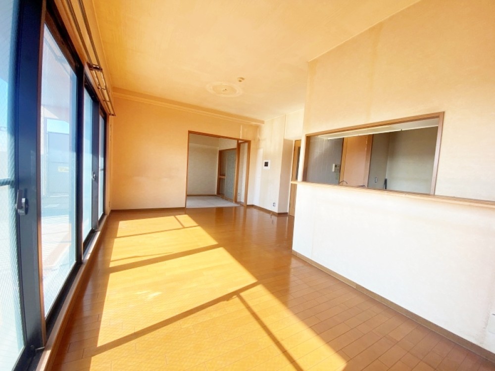 ロイヤルマンション新道公園 画像2