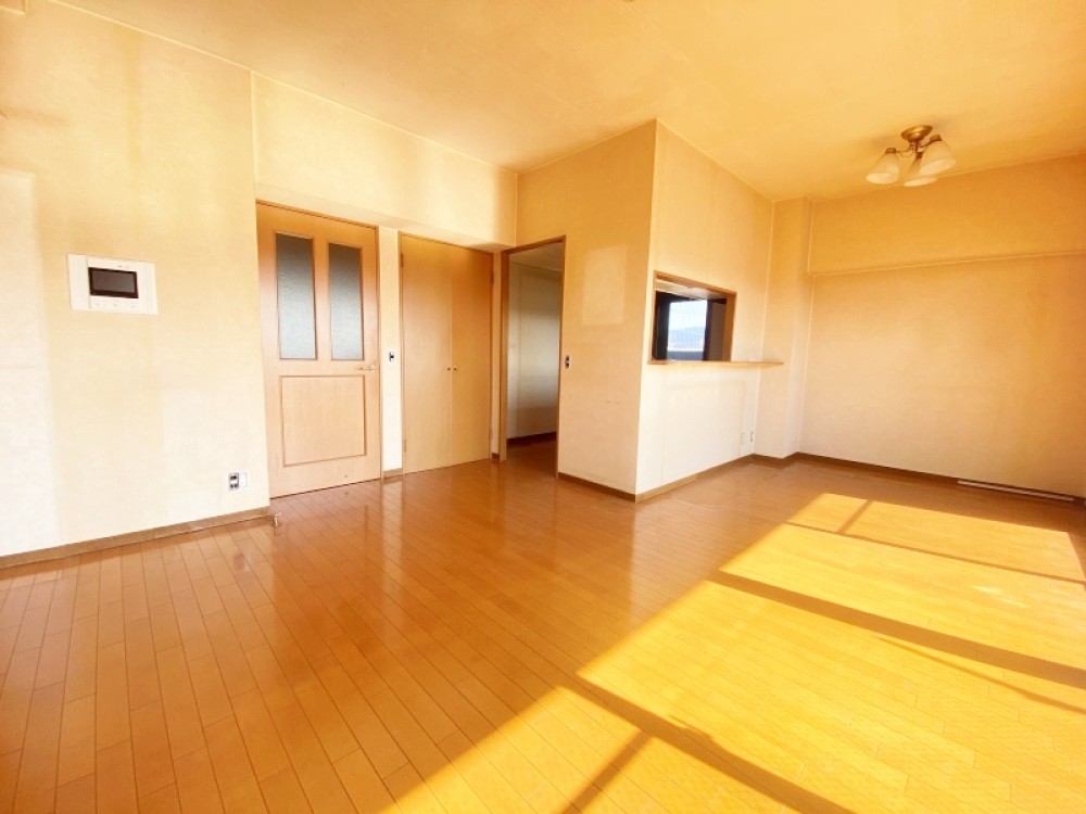 ロイヤルマンション新道公園 画像1