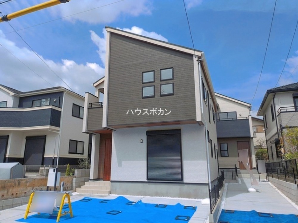 小学校まで徒歩約10分圏内☆