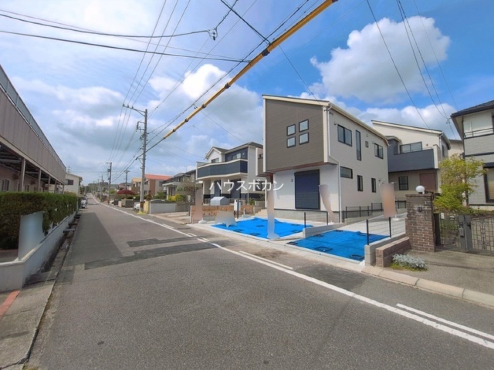 最寄り駅まで徒歩約4分◎