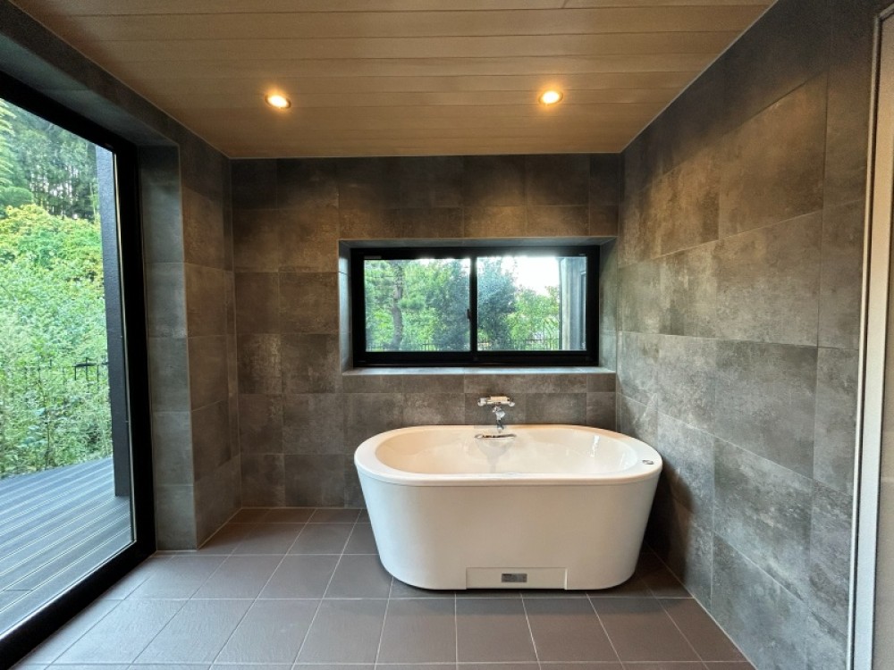 明るく開放感のある窓付き！