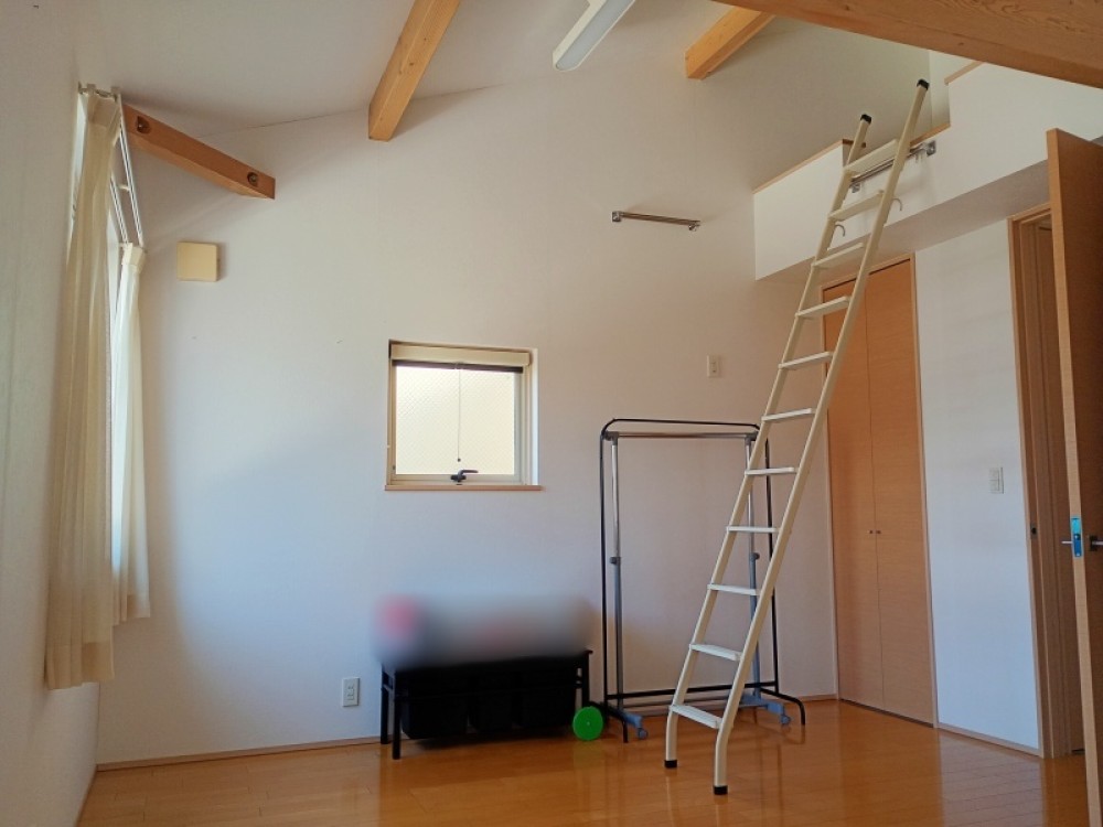 日当たり良好の開放感のある居室です♪