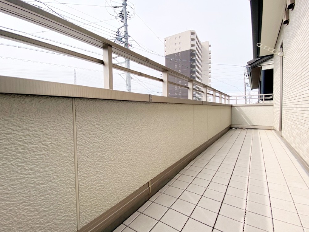 南面バルコニーにつき日当たり良好◎