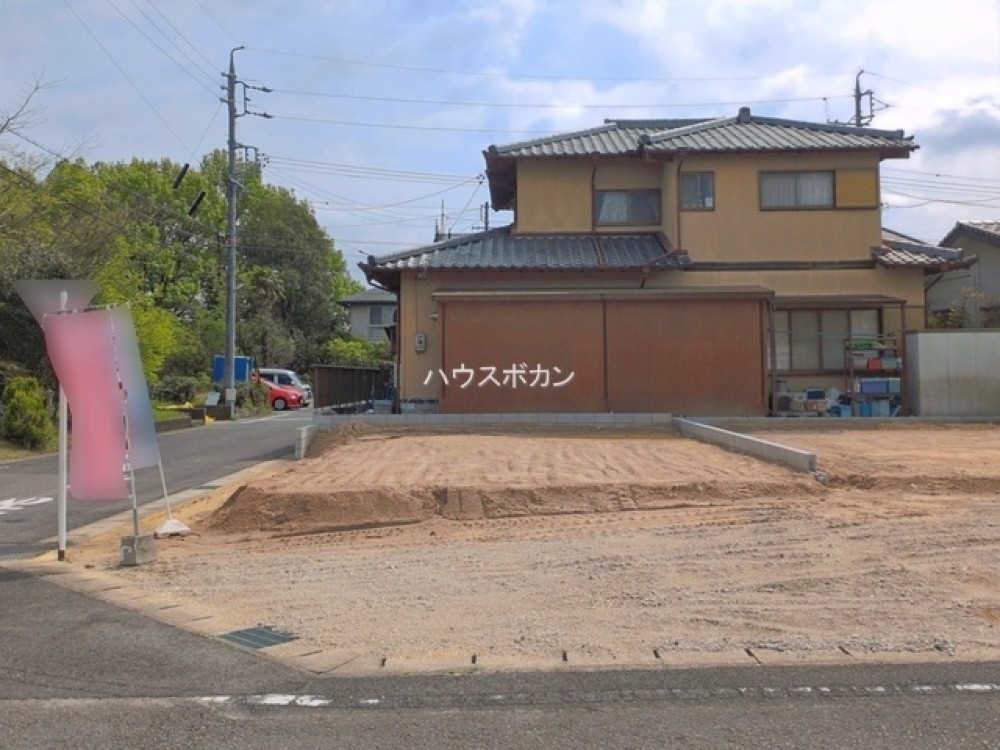 小学校まで徒歩約10分圏内♪