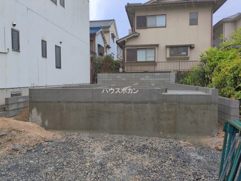 小・中学校共に徒歩約15分圏内！