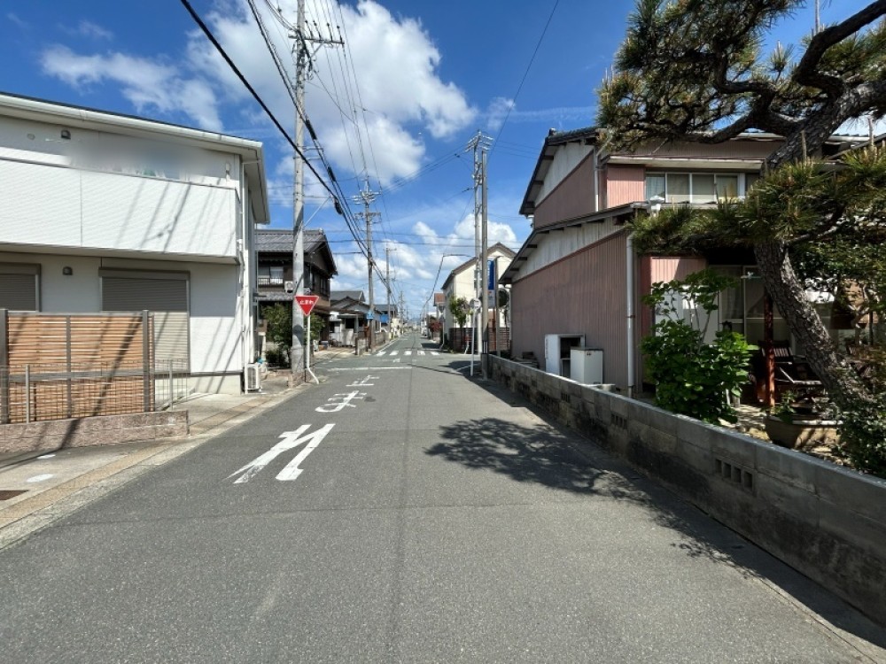 お買い物にも便利な立地！