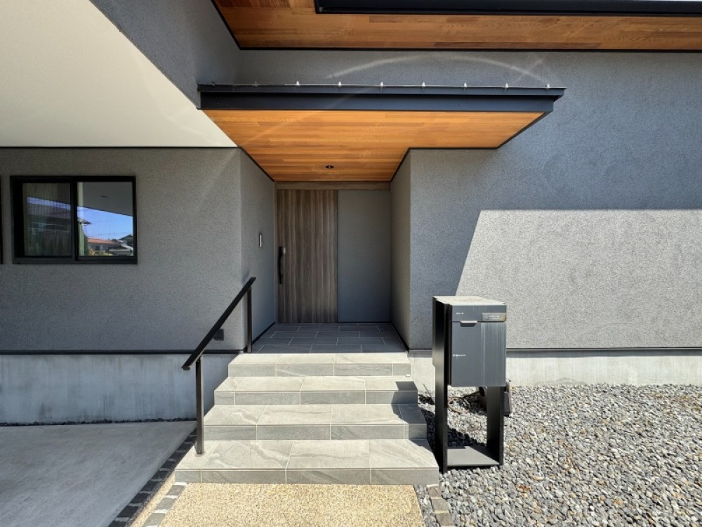 お洒落でスタイリッシュな玄関です。