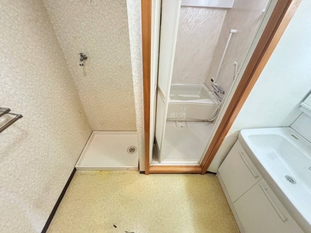 手摺付きで、安全にお使い頂けます。