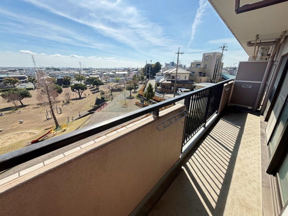 日当たり良好な南面バルコニー！