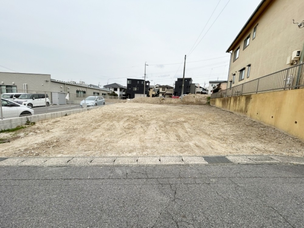 間口広々で車の往来もスムーズ！