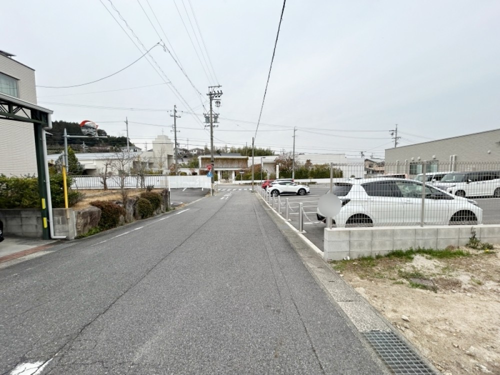 小学校・保育園まで徒歩15分圏内で安心！