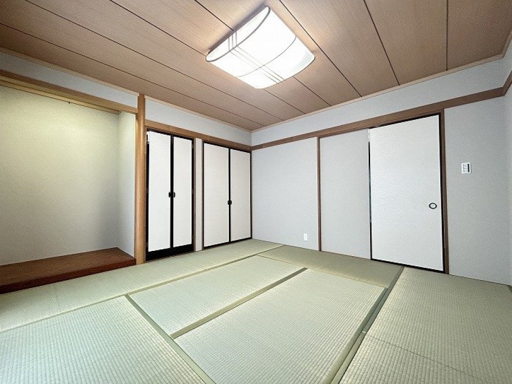 収納付きの和室でゆとりある空間◎
