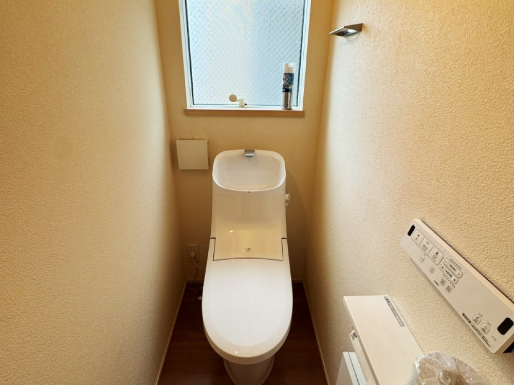 トイレは1階と2階にございます！
