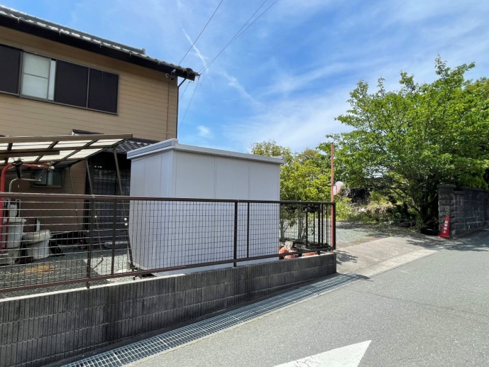 ゆとりのある敷地で駐車3台計画も可能！