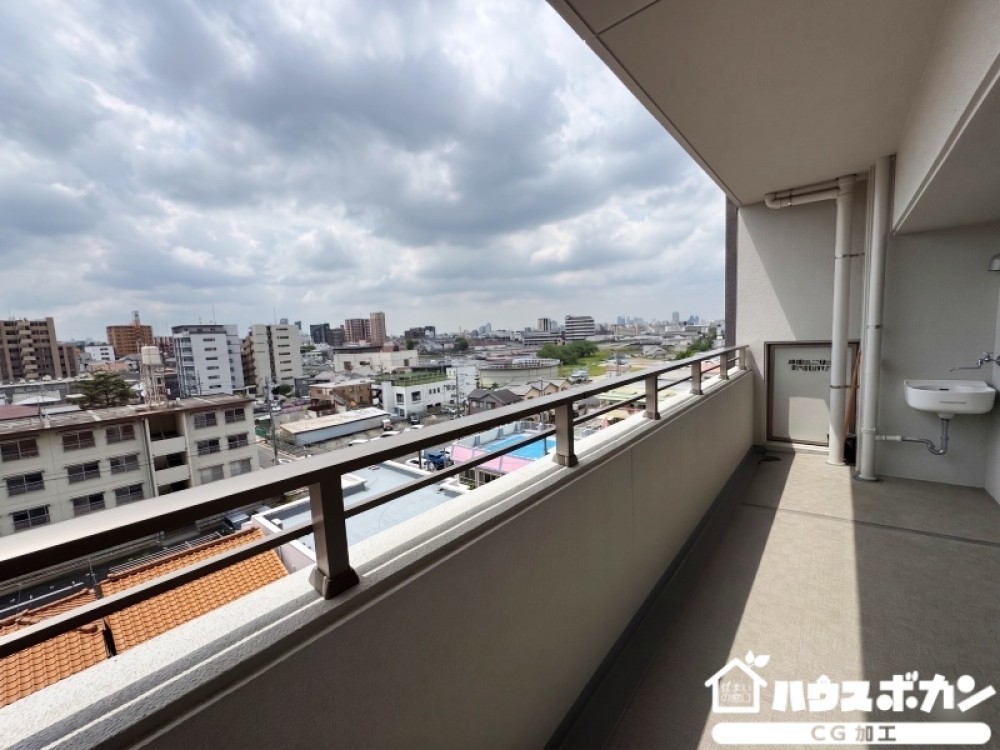 広々としたバルコニーは日当たり良好です！