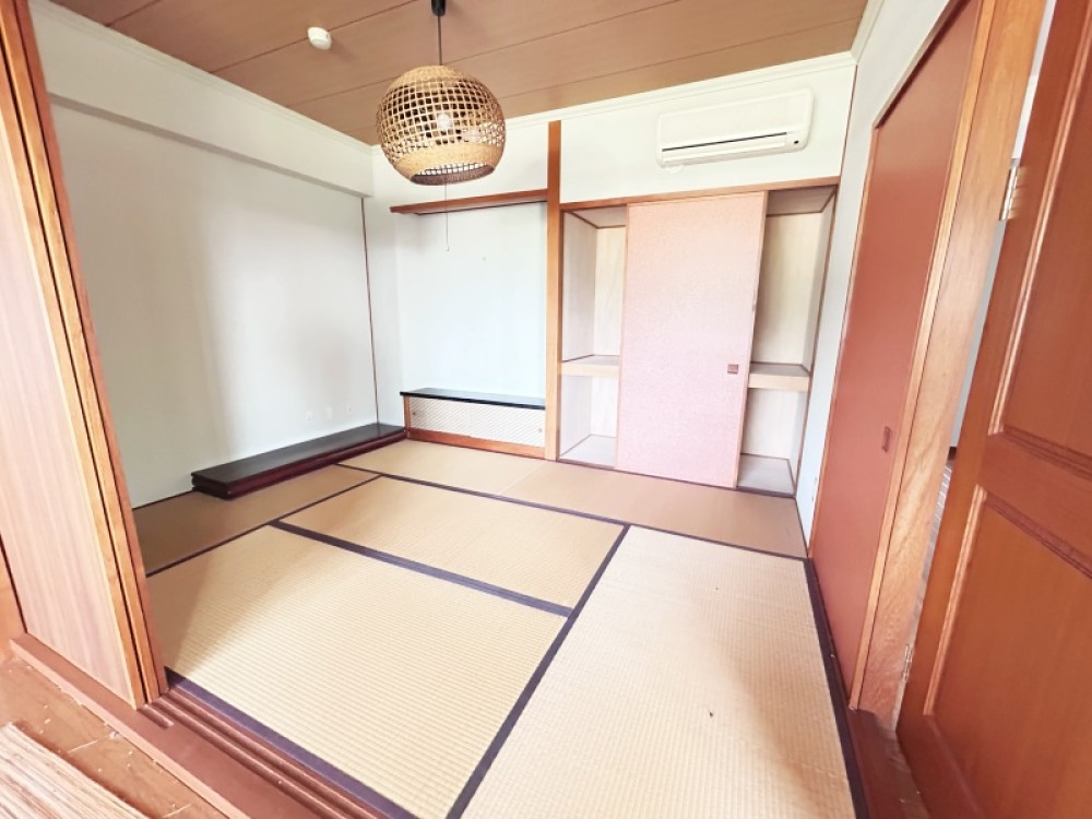 客間やくつろぎスペースとして使いやすい和室です。