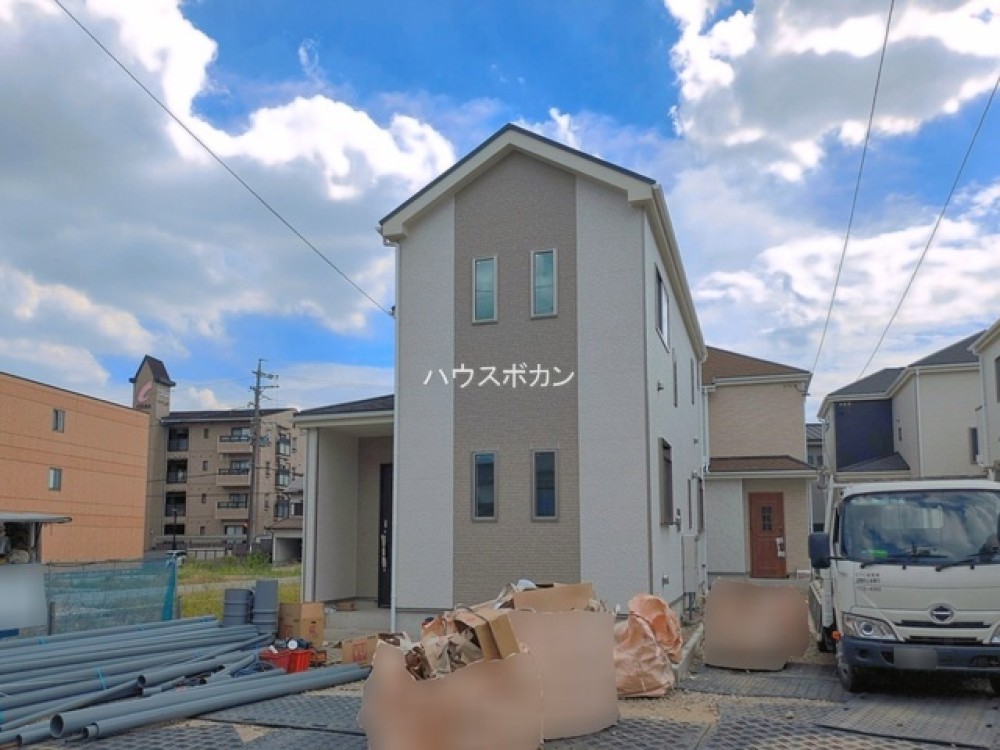 春日井市上条町　全8棟　B号棟 画像1