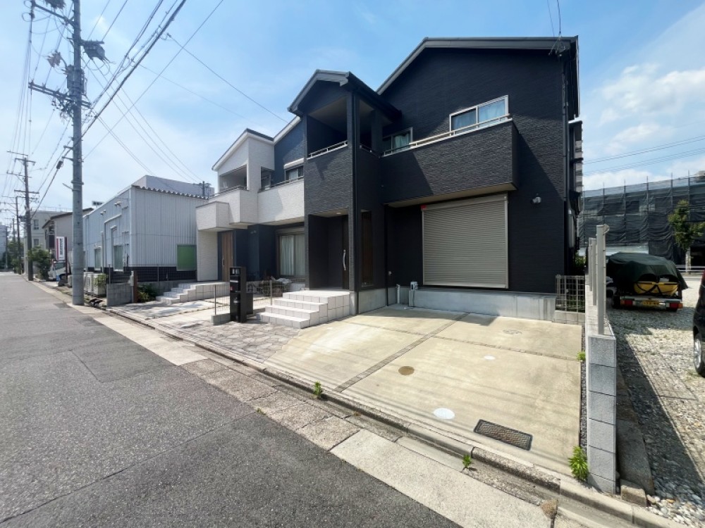 南面道路で陽当たり抜群！一日中明るい住まい！