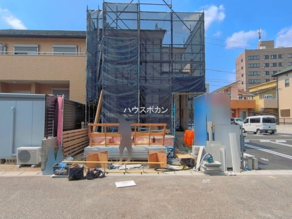 貴船小学校まで徒歩4分です！