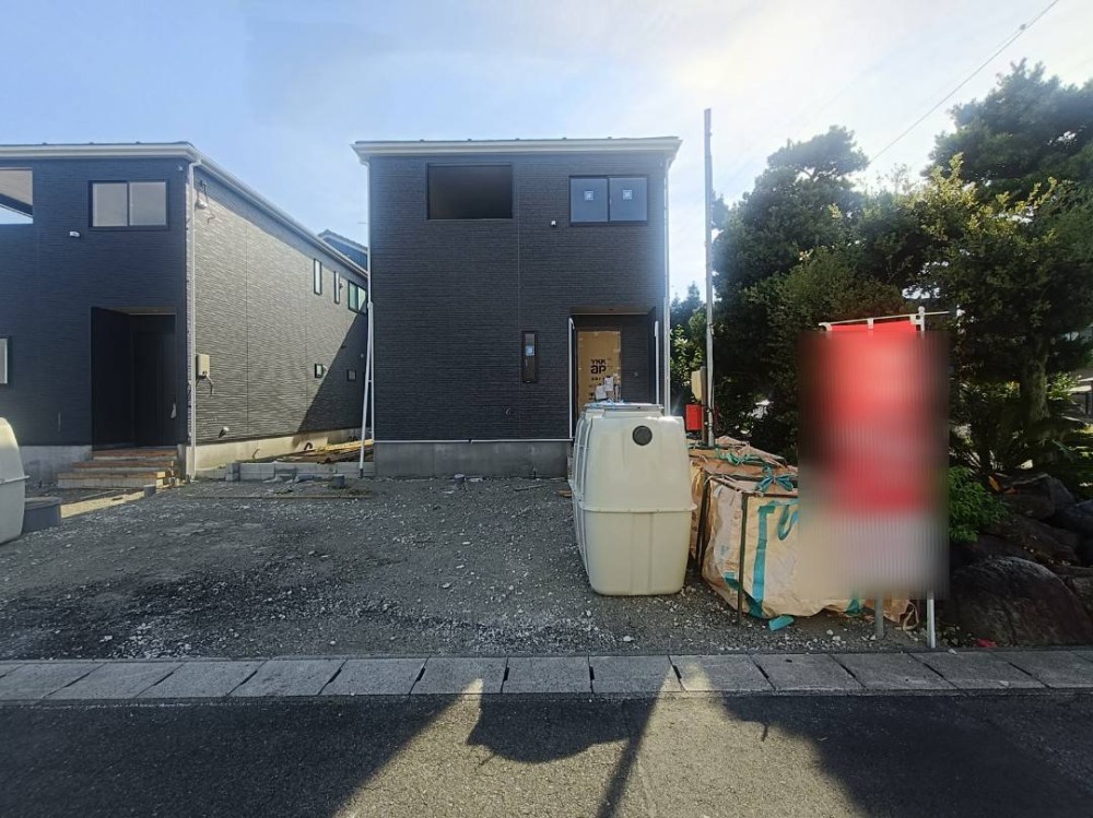 急な来客でも安心な洋風和室完備！