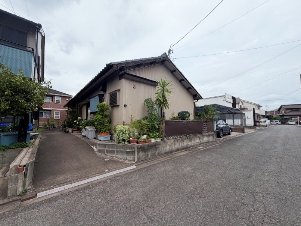 南面道路に面しているので日当たり良好です◎