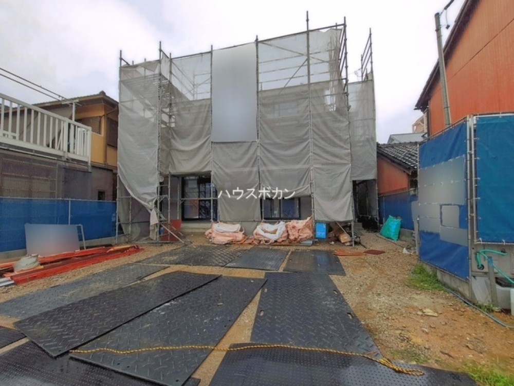 建築中の新築戸建、2026年10月完成予定！