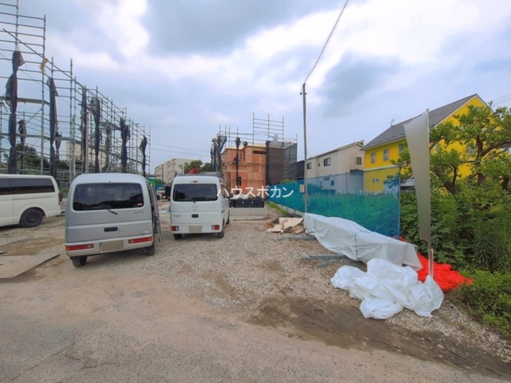 小学校・中学校まで徒歩約5分以内です。