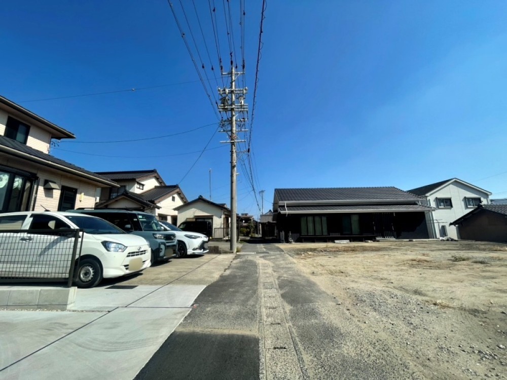 間口広々で駐車もラクラク♪